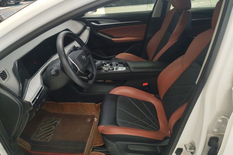 Used CHANGAN Eado 2023 Changan Edition PLUS Blue Whale NE 1.4T GDI DCT Prestige Version Left Front Seat