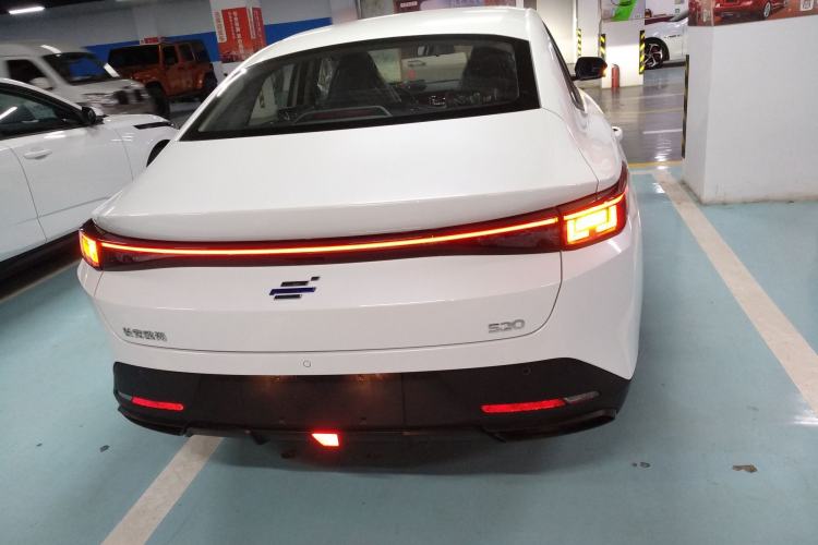 Used CHANGAN OSHAN 520 2025 Standard Edition
