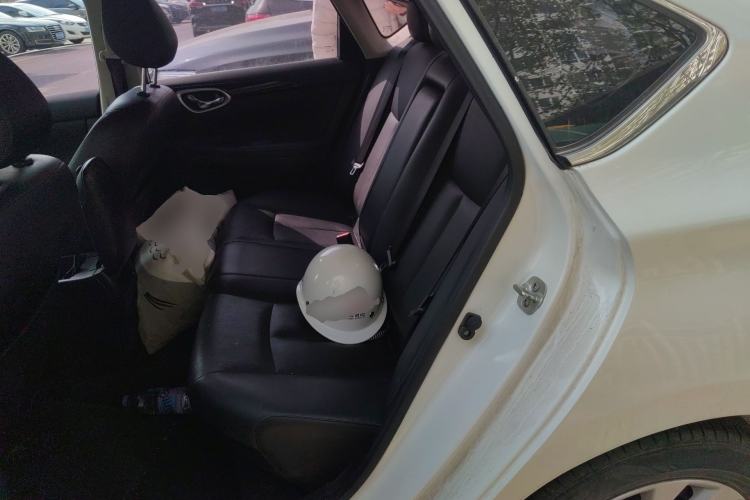 Used Nissan Sylphy 2018 1.6XV CVT Deluxe Edition Left Rear Seat