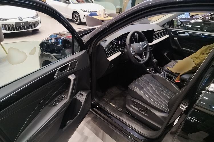 Used Volkswagen Tiguan L New Energy 2023 430 PHEV Plug-in Hybrid Prestige Edition
