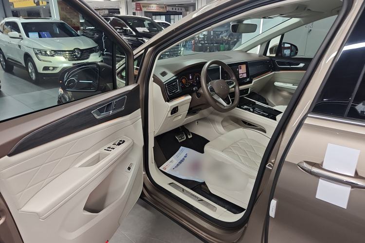 Used Volkswagen Viloran 2022 380TSI Prestige Edition