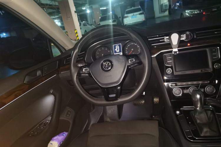 Used Volkswagen Magotan 2017 330TSI DSG Luxury Model