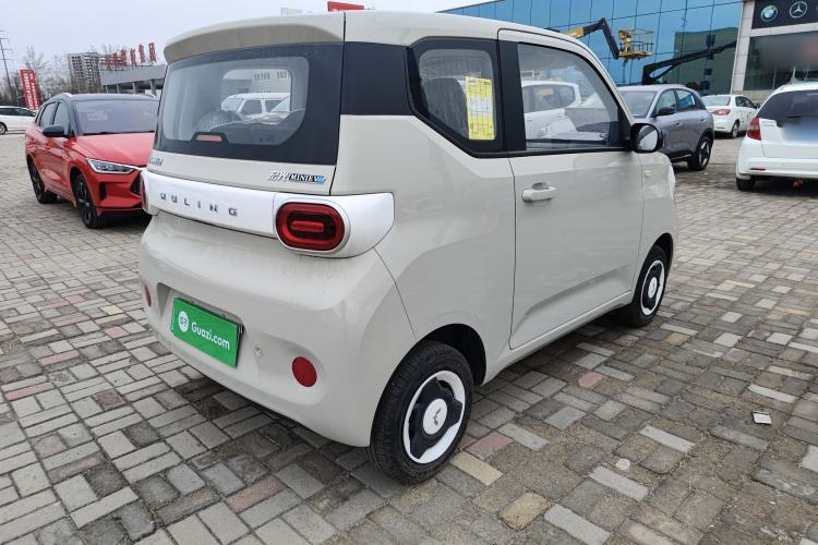 Used Wuling Hongguang MINIEV 2024 3rd Generation 215km Youth Edition
