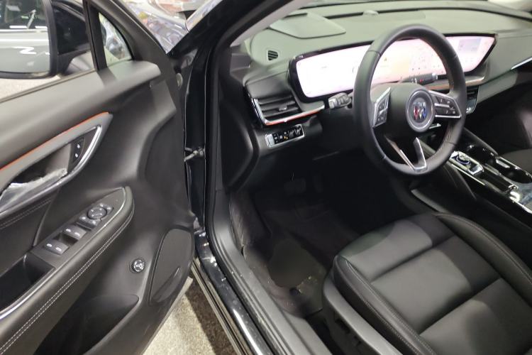 Used Buick Envision 2025 25T Entry-Grade Platinum Edition
