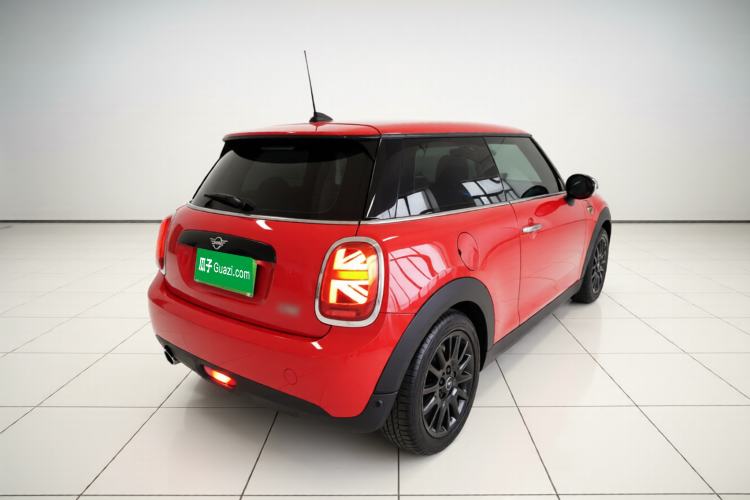 Used MINI 2018 1.5T ONE PLUS Rear Right 45 Deg