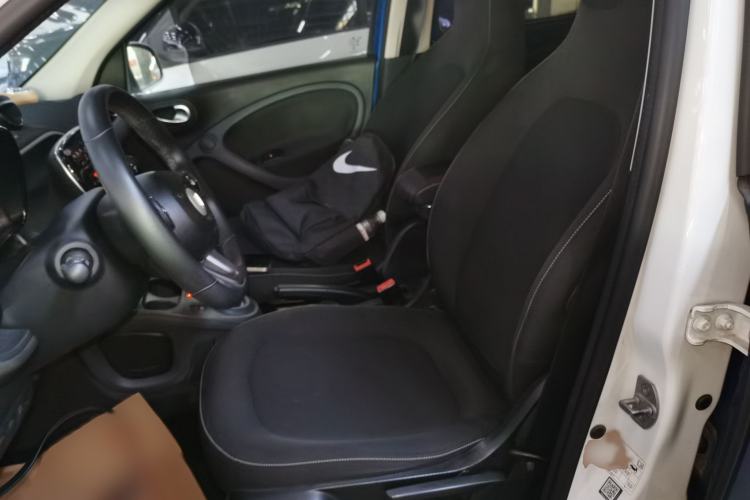 Used smart forfour 2016 1.0L 52 kW Passion Edition