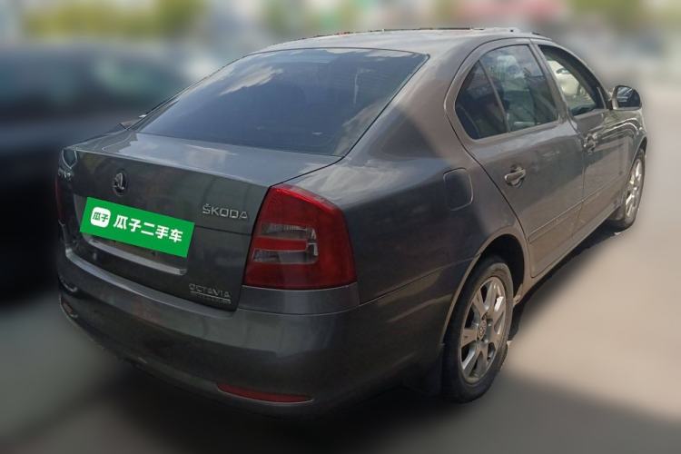 Used Skoda Octavia 2015 Classic Model 1.6L Manual Eado Version