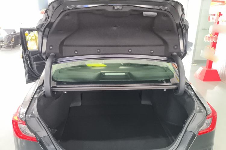 Used Toyota Camry 2024 Dual-Engine 2.5HG Prestige Edition
