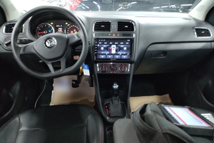 Used Volkswagen Polo 2014 1.6L Automatic Comfort Edition
