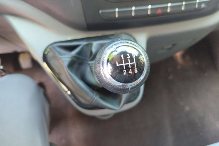 Used Foton Toano 2022 2.8T Manual Jixiang Multi-Function Long-Wheelbase Mid-Roof with Rear Dual Tires 7/9-Seater F2.8NS6B177L
