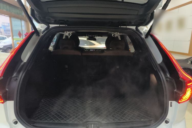 Used Volvo XC60 2024 B5 4x4 Smart Luxury Edition