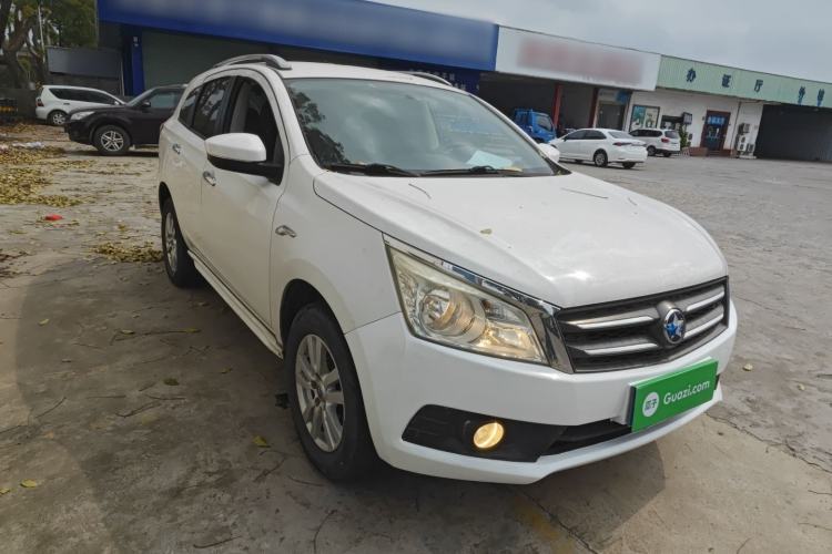 Used Venucia T70 2015 2.0L Manual RuiQu Version Front Right 45 Deg