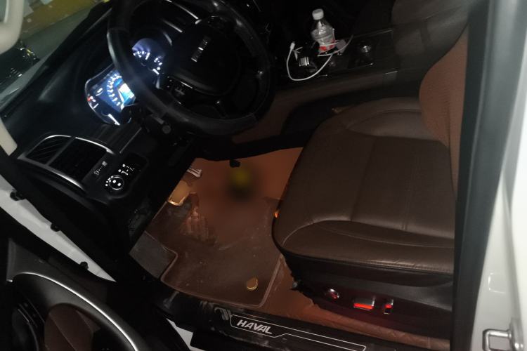 Used Haval H9 2017 2.0T Gasoline 4x4 Comfort Edition 5 Seats
