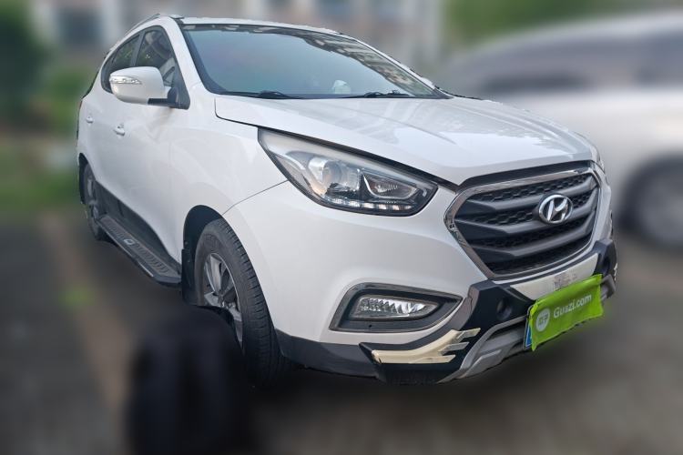 Used Hyundai ix35 2015 2.0L Manual Two-Wheel Drive Comfort Version China IV Standard Front Right 45 Deg