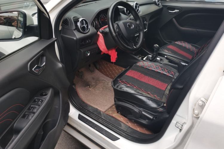 Used Soueast DX3 2018 1.5L Manual Luxury Model