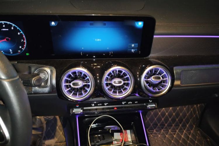 Used Mercedes-Benz GLB 2020 Facelift GLB 200 Fashion Edition Audio And AC Panel