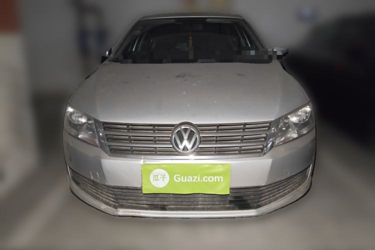 Used Volkswagen Lavida 2013 Revised Classic 1.6L Manual Fashion Edition Front