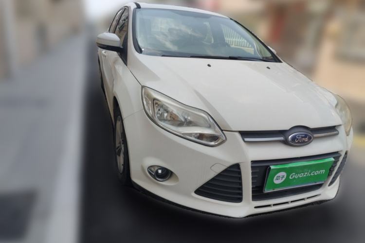 Used Ford Focus 2012 Sedan 1.6L Automatic Fashion Edition
