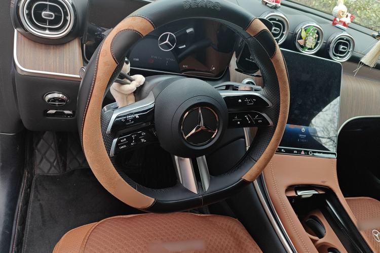 Used Mercedes-Benz GLC 2024 GLC 300 L 4MATIC Dynamic Edition 5-seater
