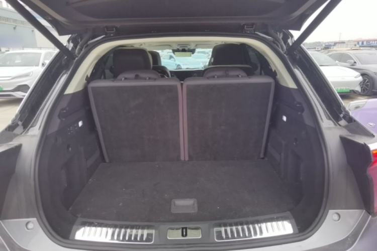 Used Hongqi E-HS9 2021 510 km Range Flagway Edition Six Seats Trunk