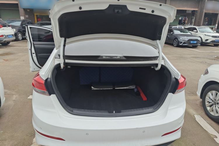 Used Hyundai Elantra (6th Generation / Lingdong) 2020 1.5L CVT Smart & Stylish – Elite Version Trunk