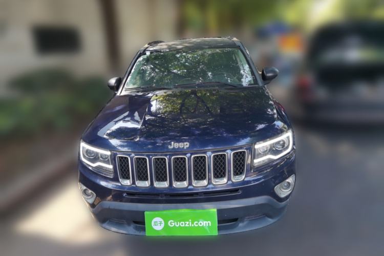 Used Jeep Compass 2012 2.4L four-wheel-drive sport version