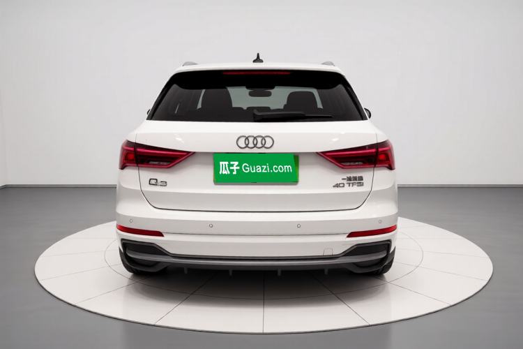 Used Audi Q3 2021 40 TFSI Fashion Dynamic Model
