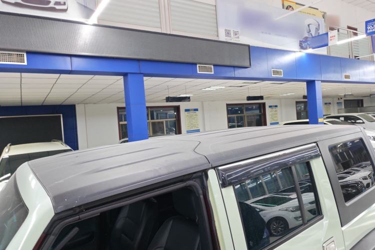 Used BAIC Off-Road BJ40 2016 40L 2.3T Automatic Two-Wheel Drive Prestige Edition
