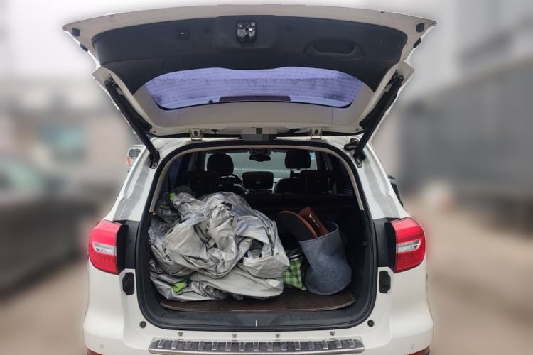 Used Haval H8 2017 2.0T Gasoline Two-Wheel Drive Smart Edition