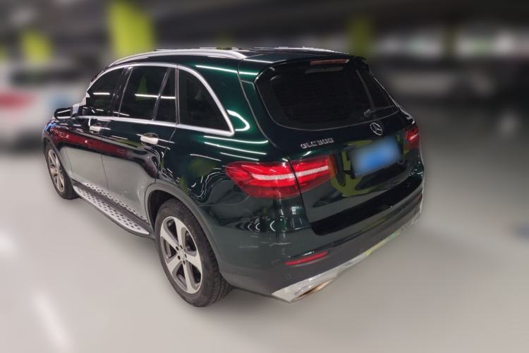 Used Mercedes-Benz GLC 2016 GLC 300 4MATIC Dynamic Model Rear Left 45 Deg