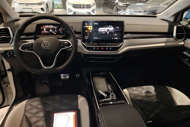 Used Volkswagen ID.6 CROZZ 2024 PRO Model
