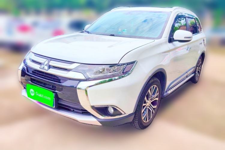 Used Mitsubishi Outlander 2018 2.4L 4x4 Luxury Edition 7-Seater