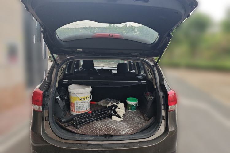 Used Kia Carens 2013 2.0L 7-Seater Automatic Standard Version China V Standard Trunk