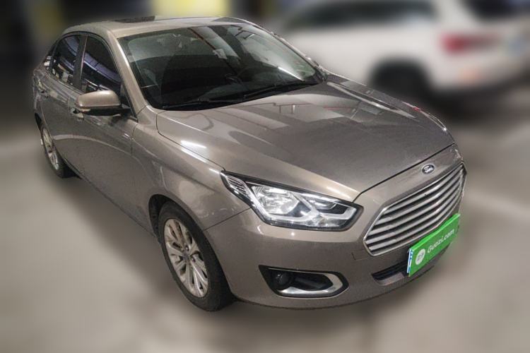 Used Ford Escort 2015 1.5L Automatic Fashion Model