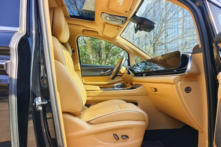 Used VOYAH Dream 2024 PHEV Ultra-Long Range Flagship Edition
