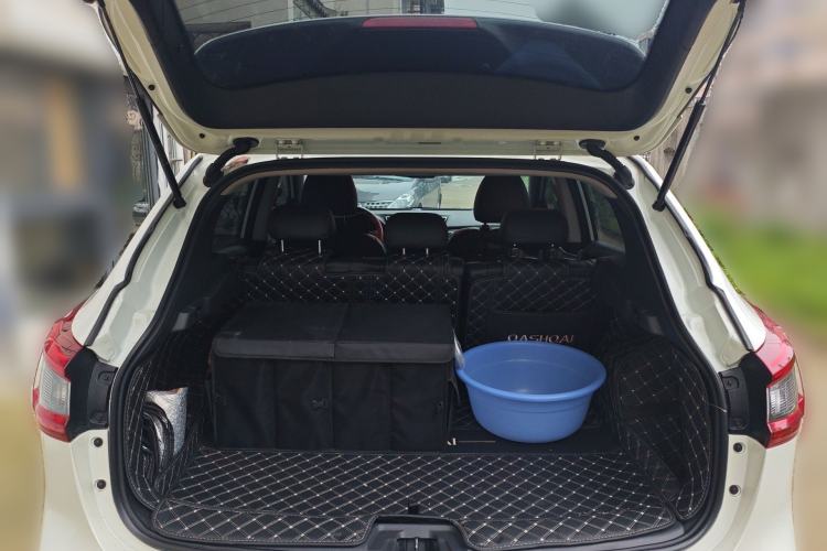 Used Nissan Qashqai 2022 2.0L CVT XV Premier Luxury Edition Trunk