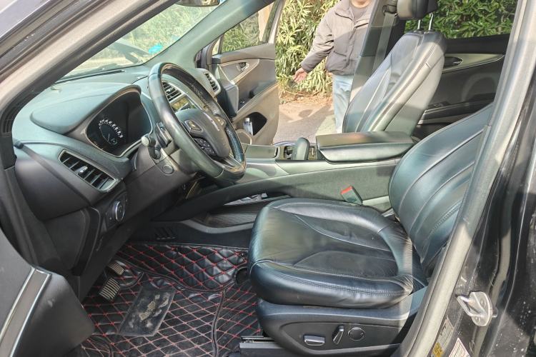 Used Lincoln MKX 2017 2.0T Two-Wheel Drive Deluxe Edition Left Front Seat