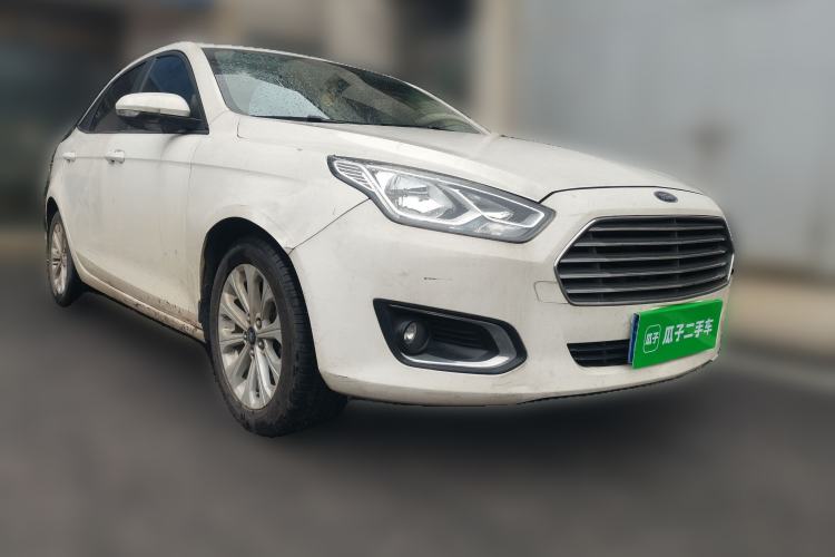 Used Ford Escort 2015 1.5L Automatic Fashion Model
