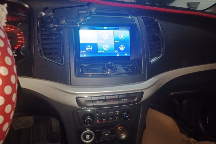 Used Geely Auto Vision 2017 1.5L Automatic Happiness Edition Audio And AC Panel