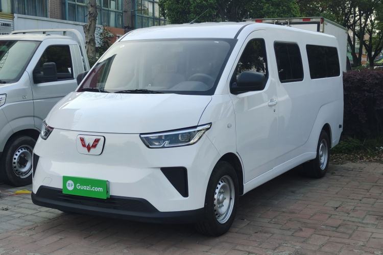 Used Wuling Yangguang 2026 Model, 440km Bus Comfort Edition, 6 Seats