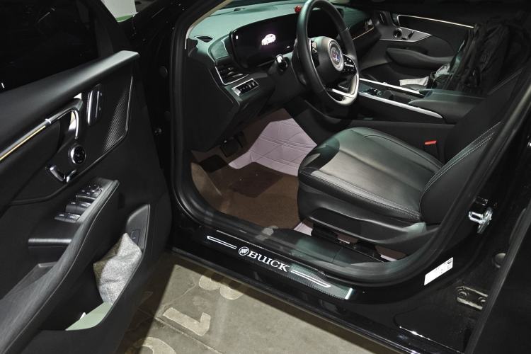 Used Buick LaCrosse 2026 Model 28T Platinum Edition
