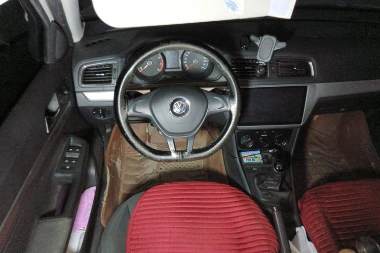 Used Volkswagen Gran Lavida 2017 1.6L Manual Fashion Edition Steering Wheel