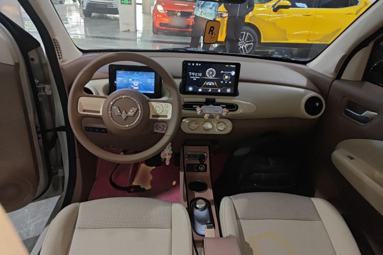 Used Wuling Hongguang MINIEV 2025 Four-Door Version Advanced Edition
