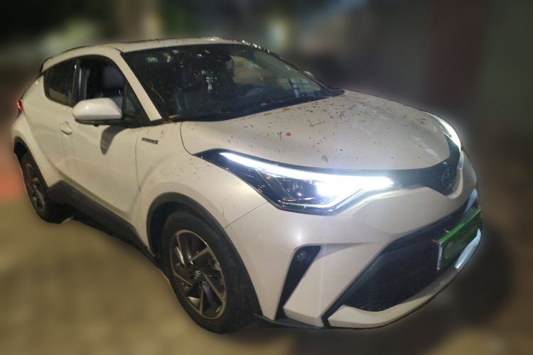 Used Toyota C-HR 2021 Dual-Motor 2.0L E-CVT Luxury Edition Front Right 45 Deg