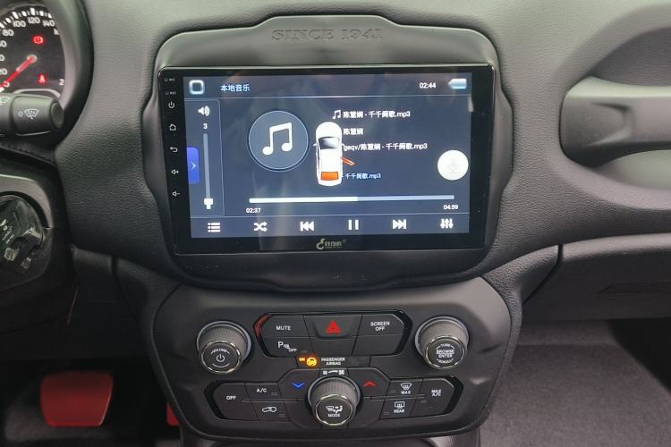 Used Jeep Renegade 2018 Connected Large Screen Version 180T Automatic High-Energy Edition
