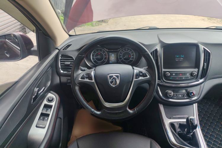 Used Baojun 560 2016 1.5T Manual Luxury Model