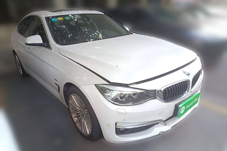 Used BMW 3 Series GT 2014 320i Leading Model Front Right 45 Deg