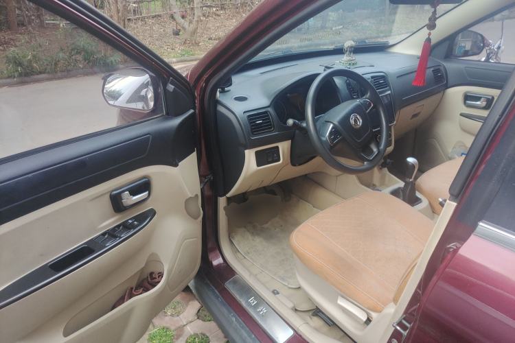 Used Dongfeng Fengon 370 2016 1.5L Manual Elite Home Edition 7-Seater