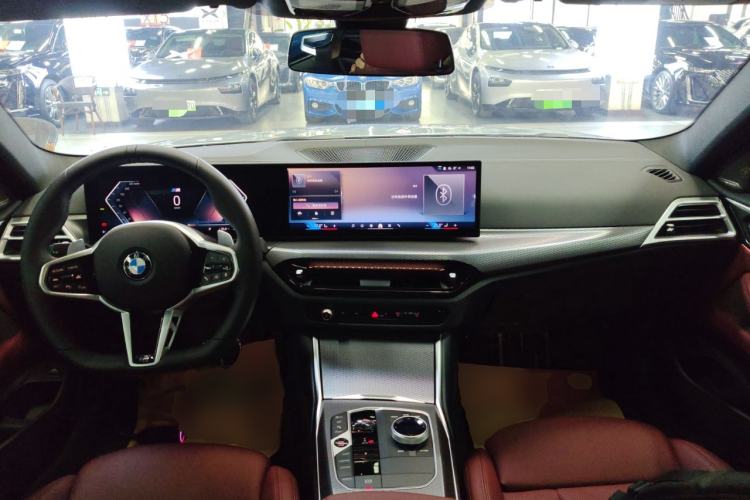 Used BMW 4 Series 2024 430i M Sport Night Edition Center Console