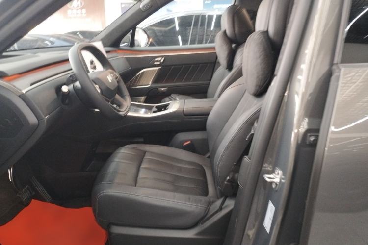 Used ONVO Luxeed L90 2025 Model—Max Six-Seater Version Left Front Seat